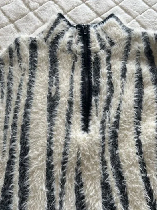 Preowned Anthropologie 1/2 Zip Pullover - 1X - Picture 5 of 6